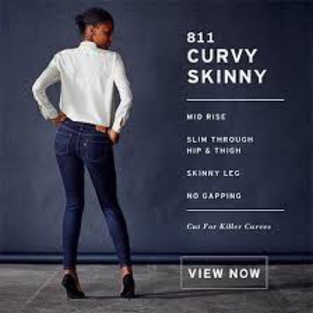 Levi’s 811 curvy skinny black jeans